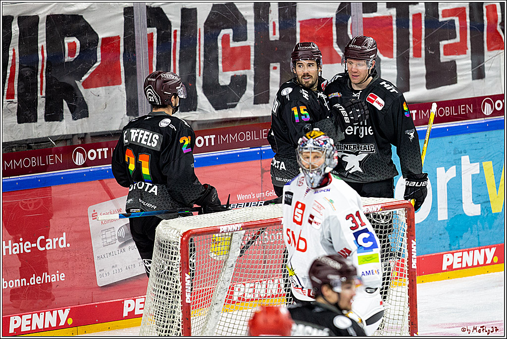 PENNY DEL;  Koelner Haie - Fischtown Pinguins Bremerhaven; Koeln, 17.01.2021